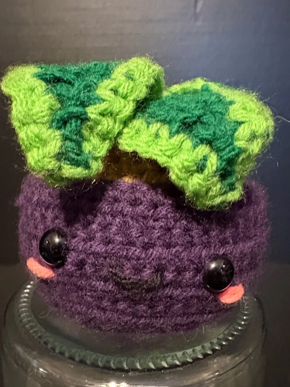 Plush Crochet Purple Plant Pot Toy with Bright Green Leaves for Small Pets